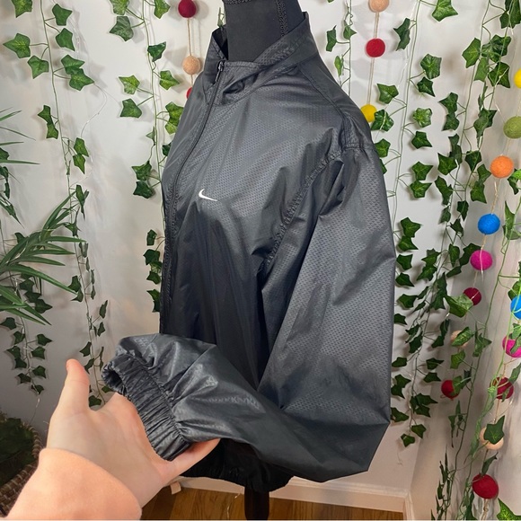 Nike Black The Athletic Department Vintage Windbreaker Lightweight Jacket LARGE - Picture 7 of 12